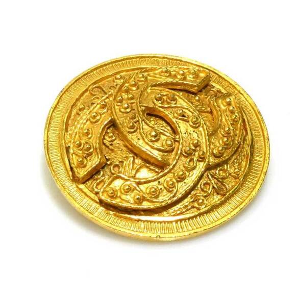 CHANEL Gold Logo Brooch - Picture 2 of 5